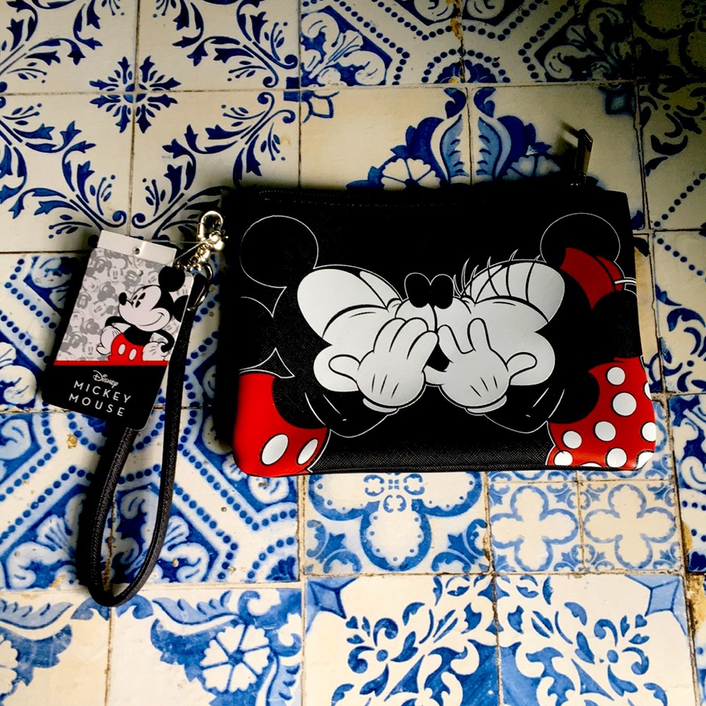 NWT Mickey and Minnie Mouse wristlet